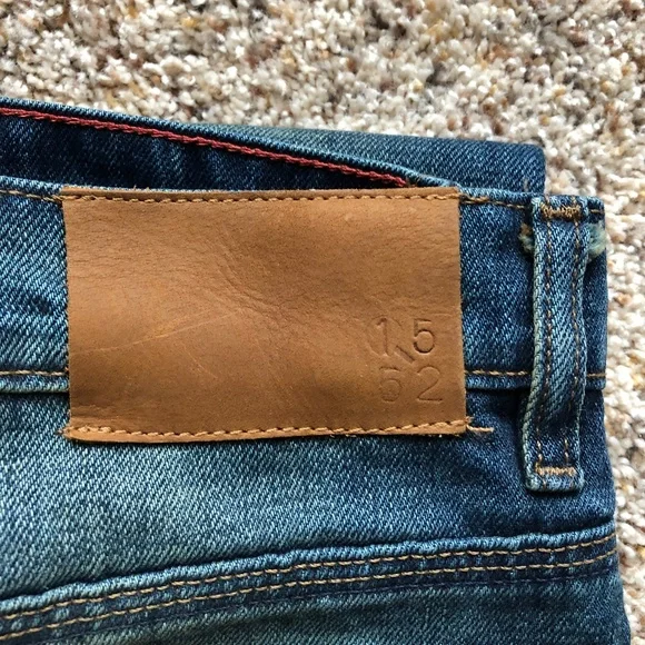 Raleigh Denim Distressed Selvedge Jeans - Like New sz 31 (33 Actual) Made in USA